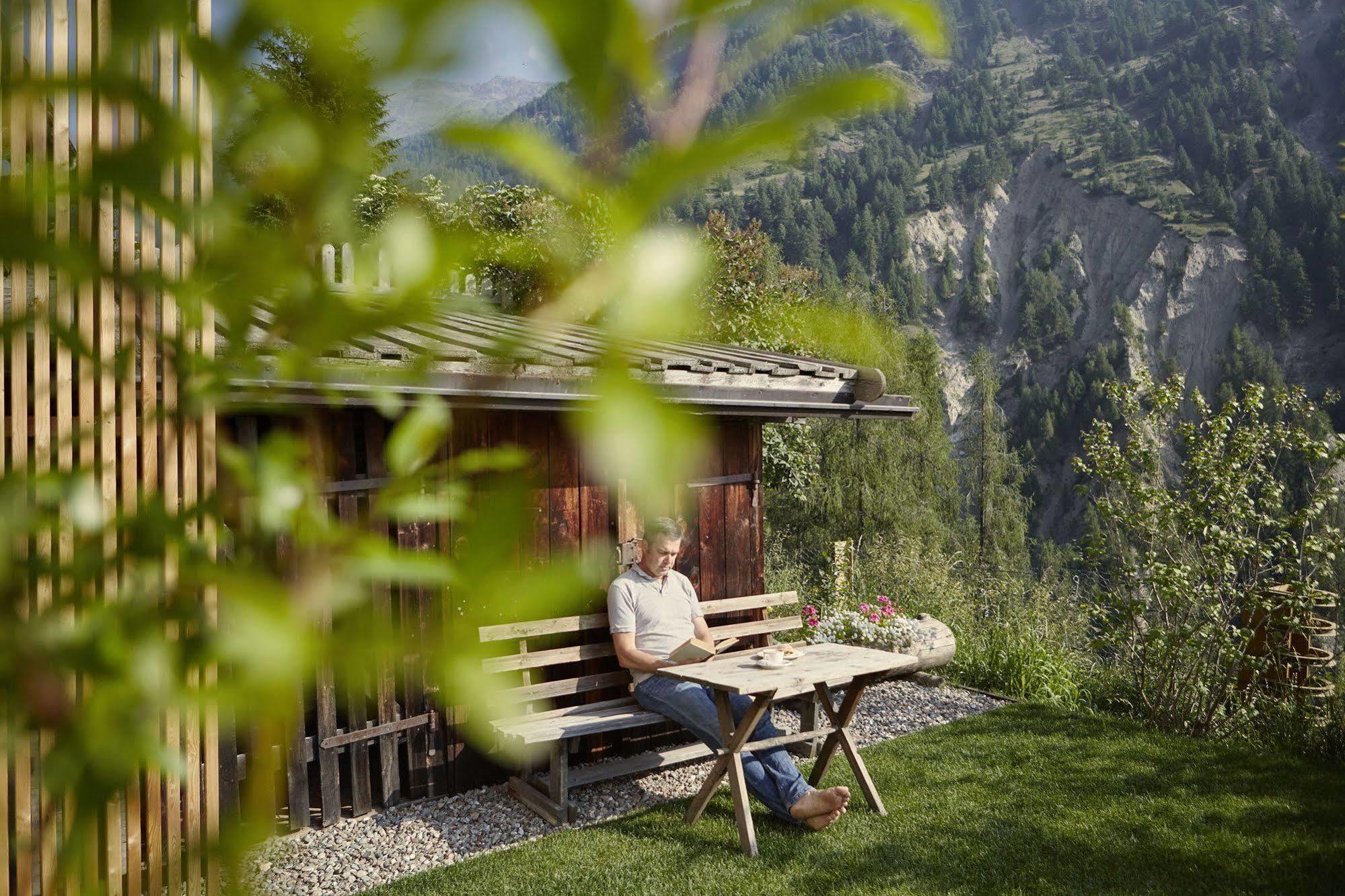 Goldene Rose Karthaus Hotel Senales Exterior photo