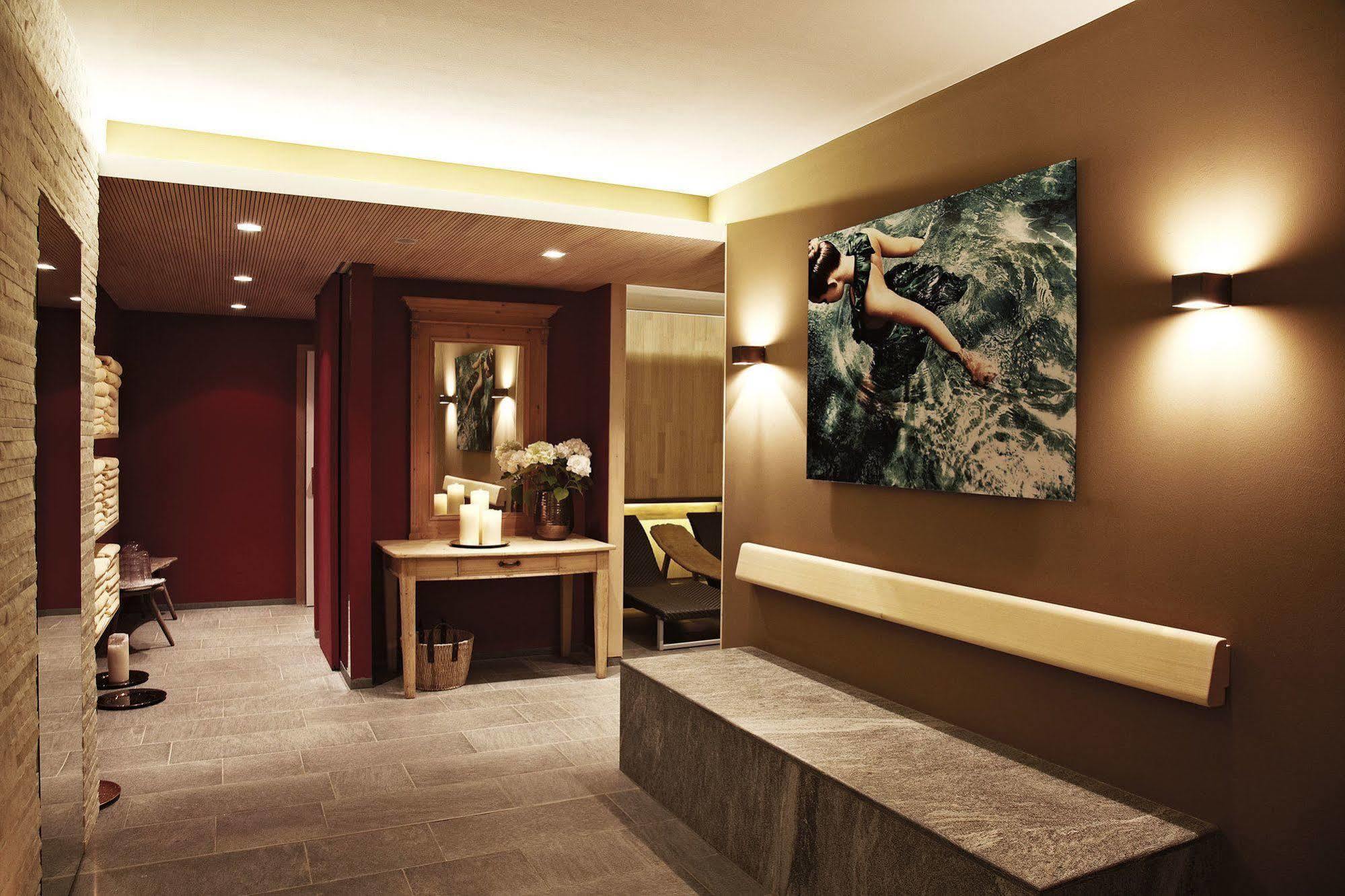Goldene Rose Karthaus Hotel Senales Exterior photo